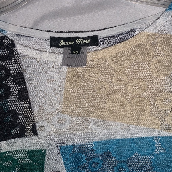 Jeune mere polyester XS multi colored flowered strap bottom long sleeve blouse. - Picture 3 of 5